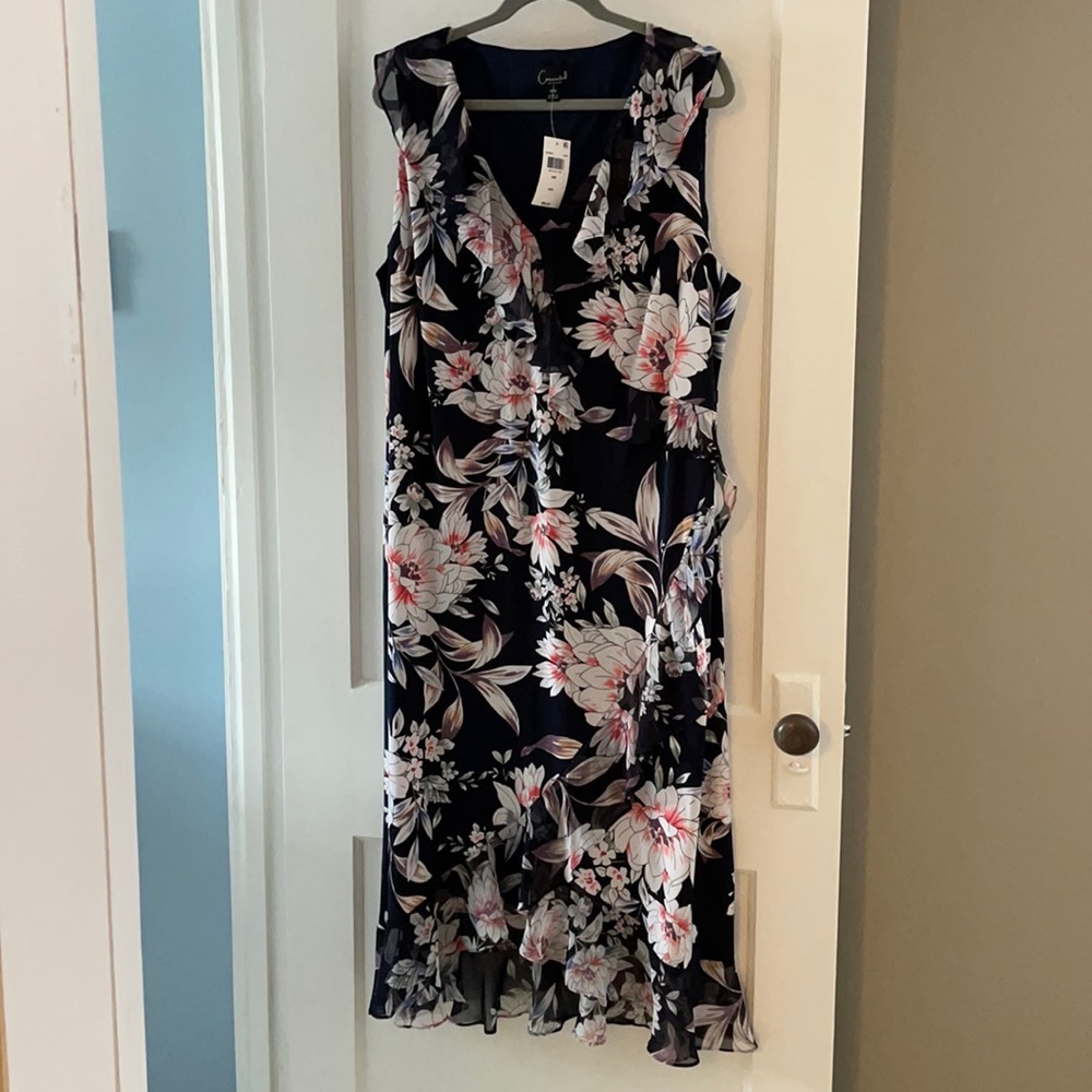 Sleeveless Black Flowy Floral Maxi Dress NWT